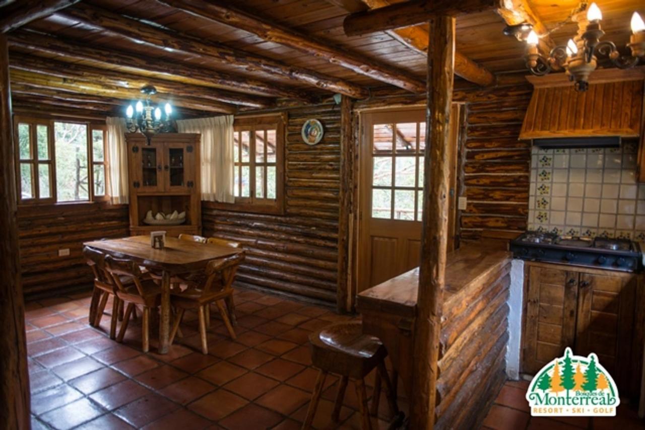 Bosques de Monterreal San Antonio de las Alazanas Exterior foto