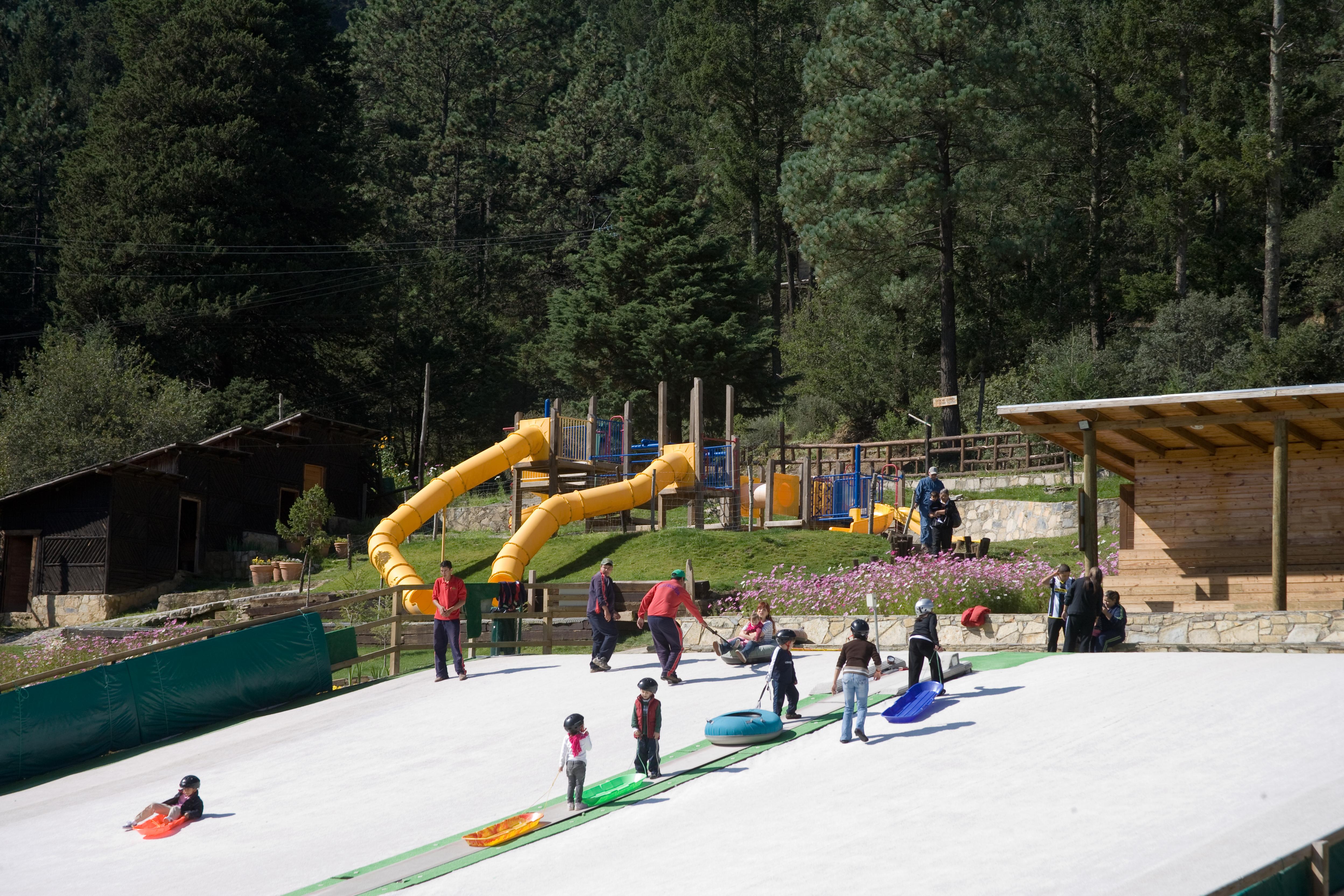 Bosques de Monterreal San Antonio de las Alazanas Exterior foto